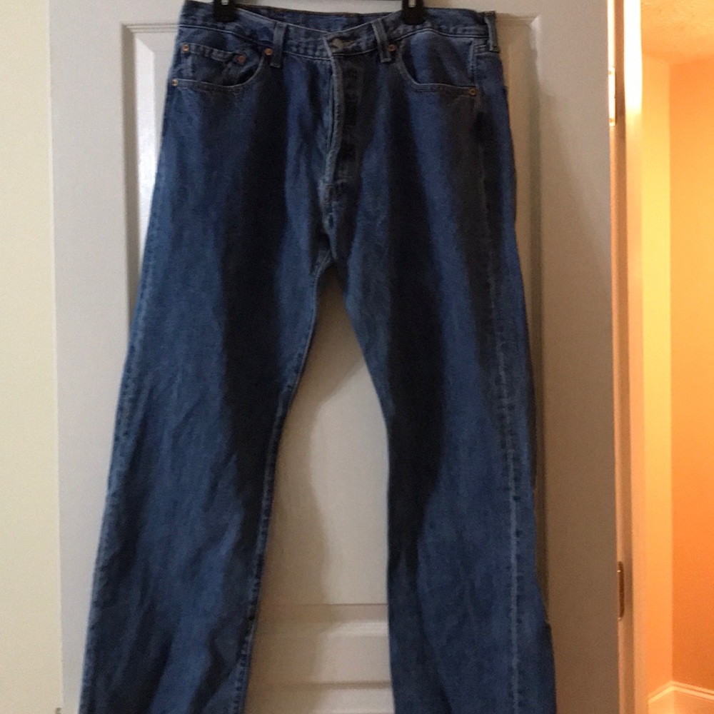 Men”S Levi’s - image 2